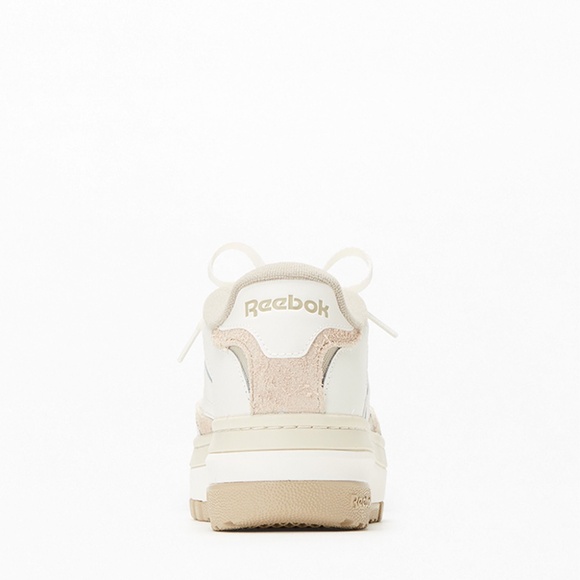 New w/ Tag Reebok Women's Beige Vital Neutral Club C Extra Sneakers - Size 8.5 - Picture 4 of 11